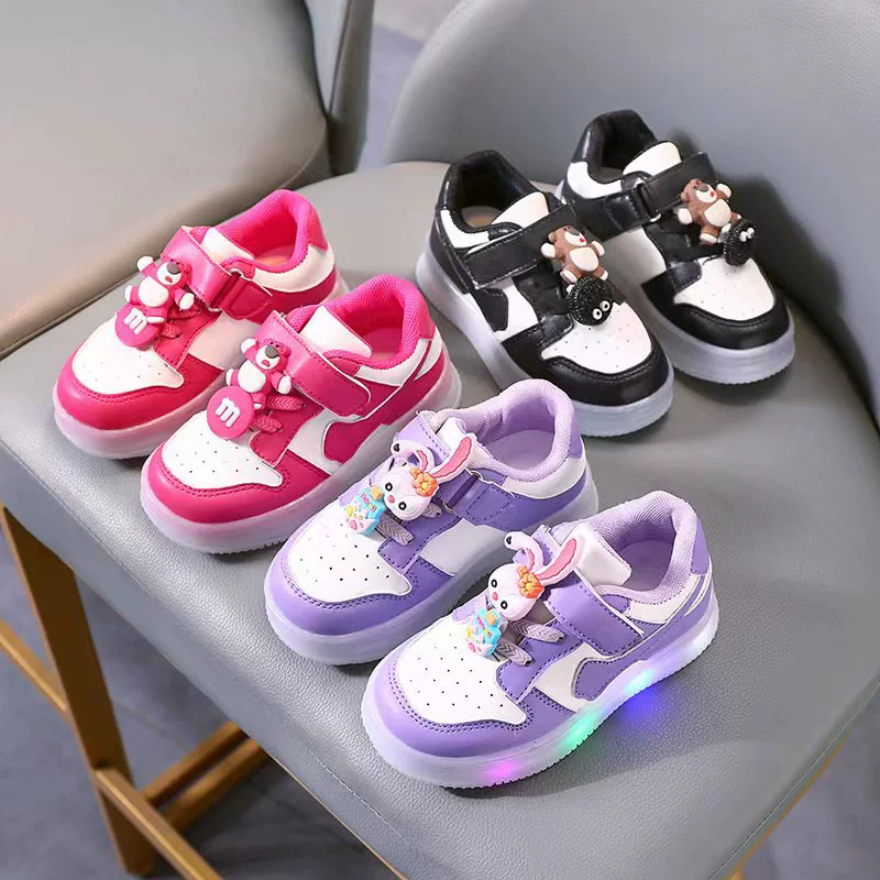 Детские кроссовки 2024, весна-осень, новые милые кроссовки для девочек с героями мультфильмов, однослойная обувь для мальчиков, легкая обувь