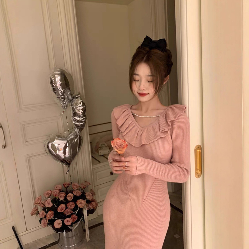 2025 Winter's Most Beautiful French Romantic Elegant Long-Sleeved Knitted Dress Autumn and Winter Gentle Style Sweater Long Skirt