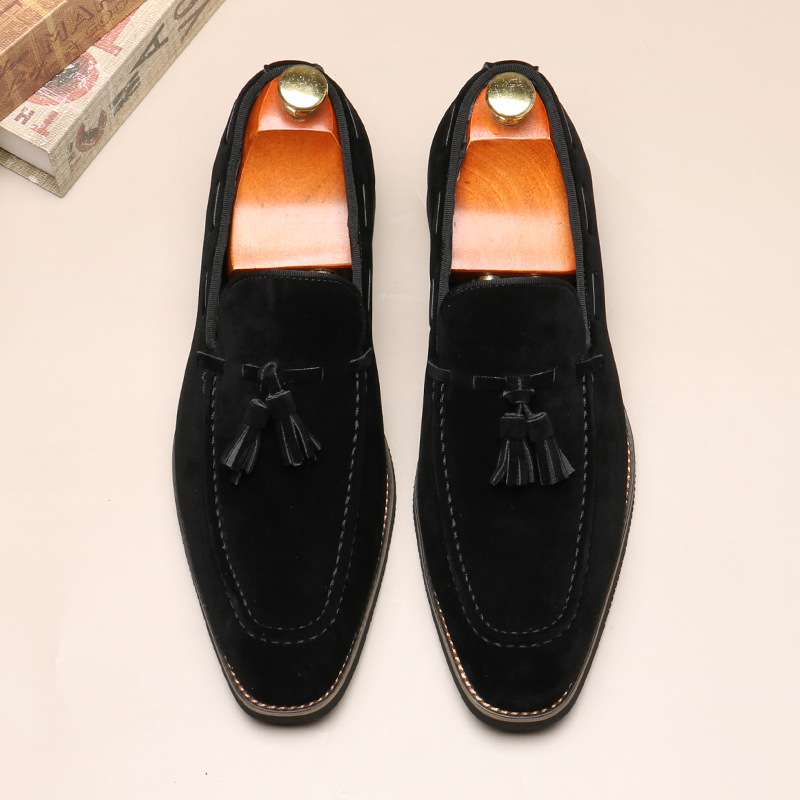 Mocassini con nappine da uomo, a punta, con piedini, casual, slip-on_voghion.com