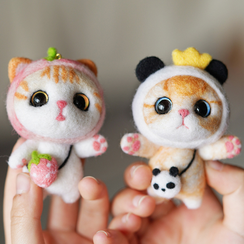 Shipping wool felt poke doll cartoon couple creative new year gift cat cat hand work diy material package