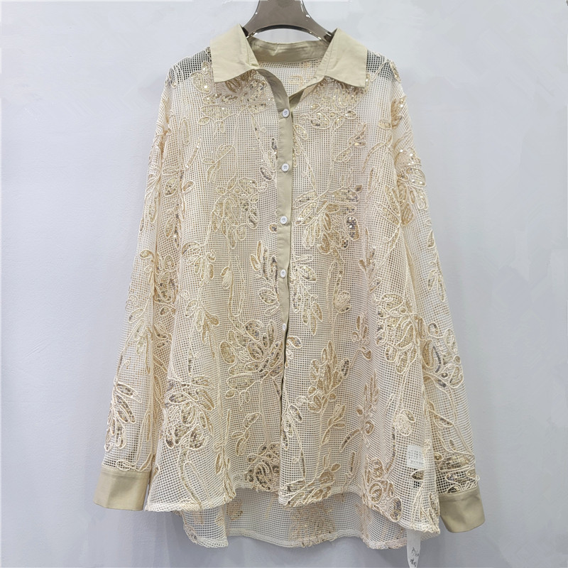 Estación europea 2026 primavera nueva moda con solapa bordada esquinilla hueco universal botón simple camisa de manga larga mujer