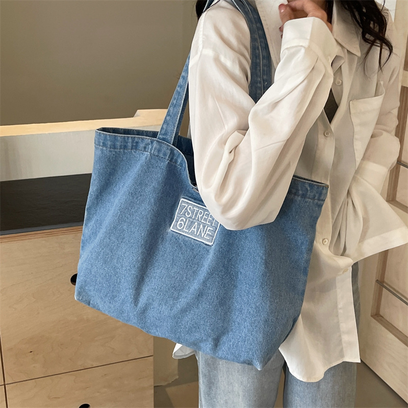 Diseño de nicho bolso de alta capacidad para mujer 2024 nuevo bolso de hombro con letras de moda bolso de viaje casual para mujer