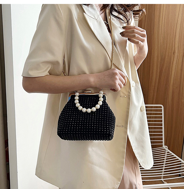 Women's Small Spring&summer Pu Leather Solid Color Elegant Pearls Square Lock Clasp Dome Bag display picture 5