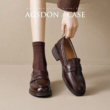 Ӣ���L��ɫСƤЬŮ�ļ�2026�괺���¿���и�����Ьͨ����ԇ��Ь