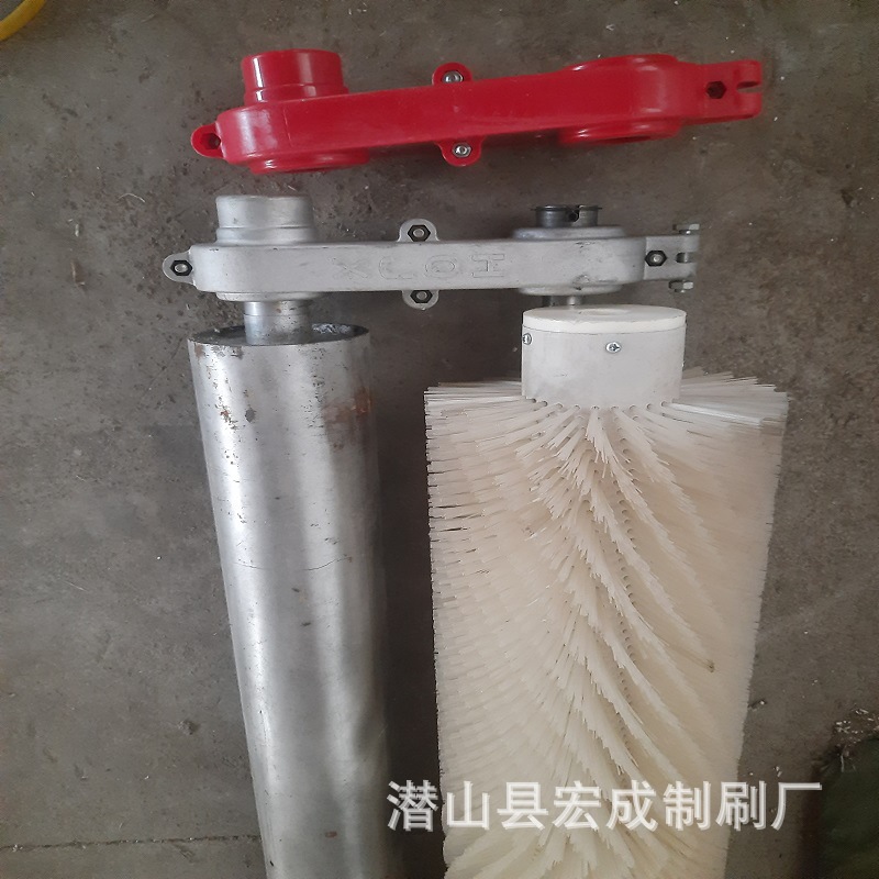 洗沙输送带毛刷清扫器皮带机刷式清扫无动力滚刷清扫器传送带毛刷