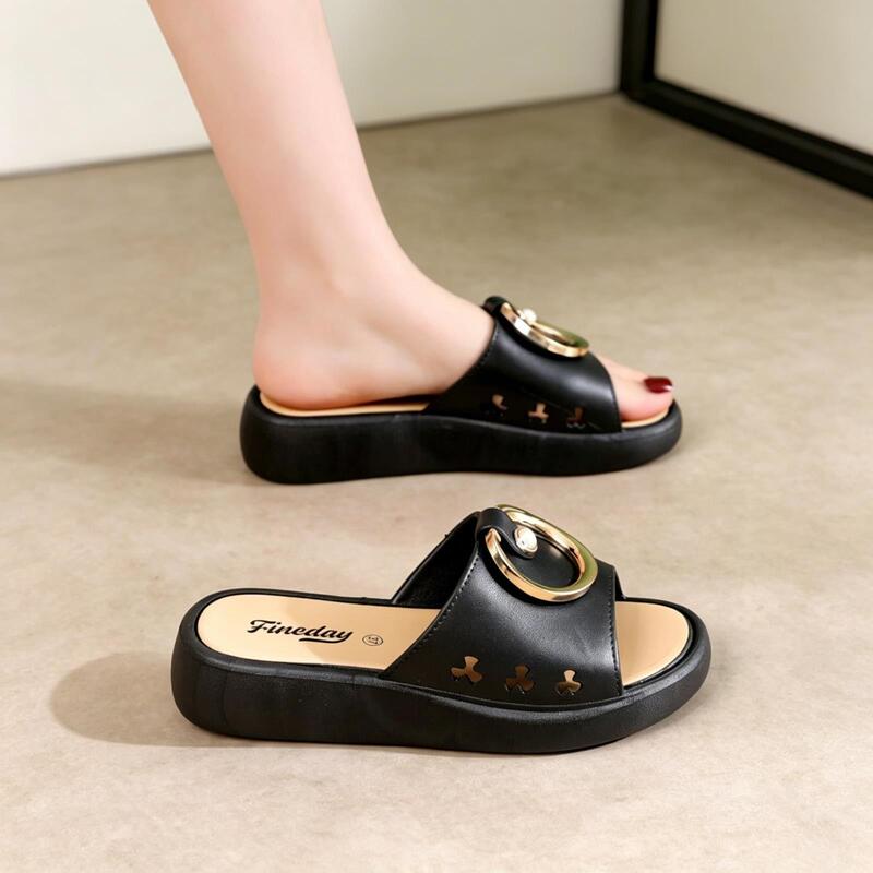 Women's Summer Outdoor Slippers 2026 New Versatile Height-Increasing Thick-Soled Platform Shoes Trendy Casual Fashion Women's Sandals