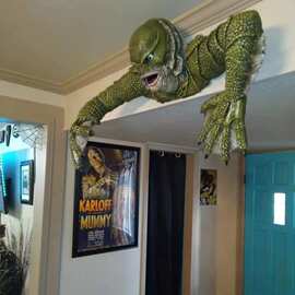 Creature from the Black Lagoon Grave 黑湖坟墓里的生物蜥蜴人