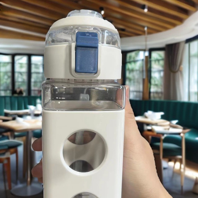 Verano nuevos deportes al aire libre taza de agua de plástico cuadrado fresco simple estudiante portátil pequeña boca taza de agua en stock al por mayor