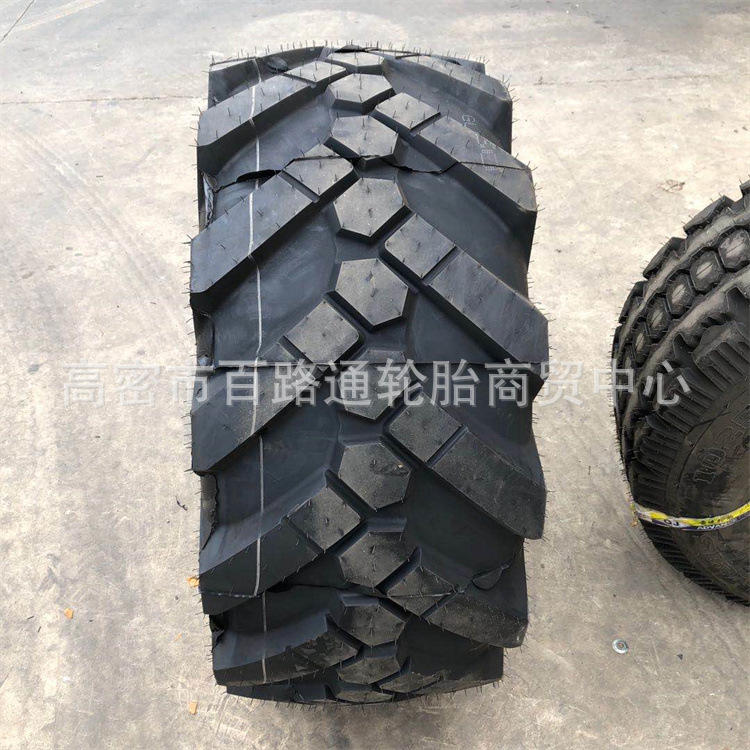 供应445/70R19.5真空钢丝胎凿岩机喷浆机轮胎18R19.5搅拌罐车轮胎