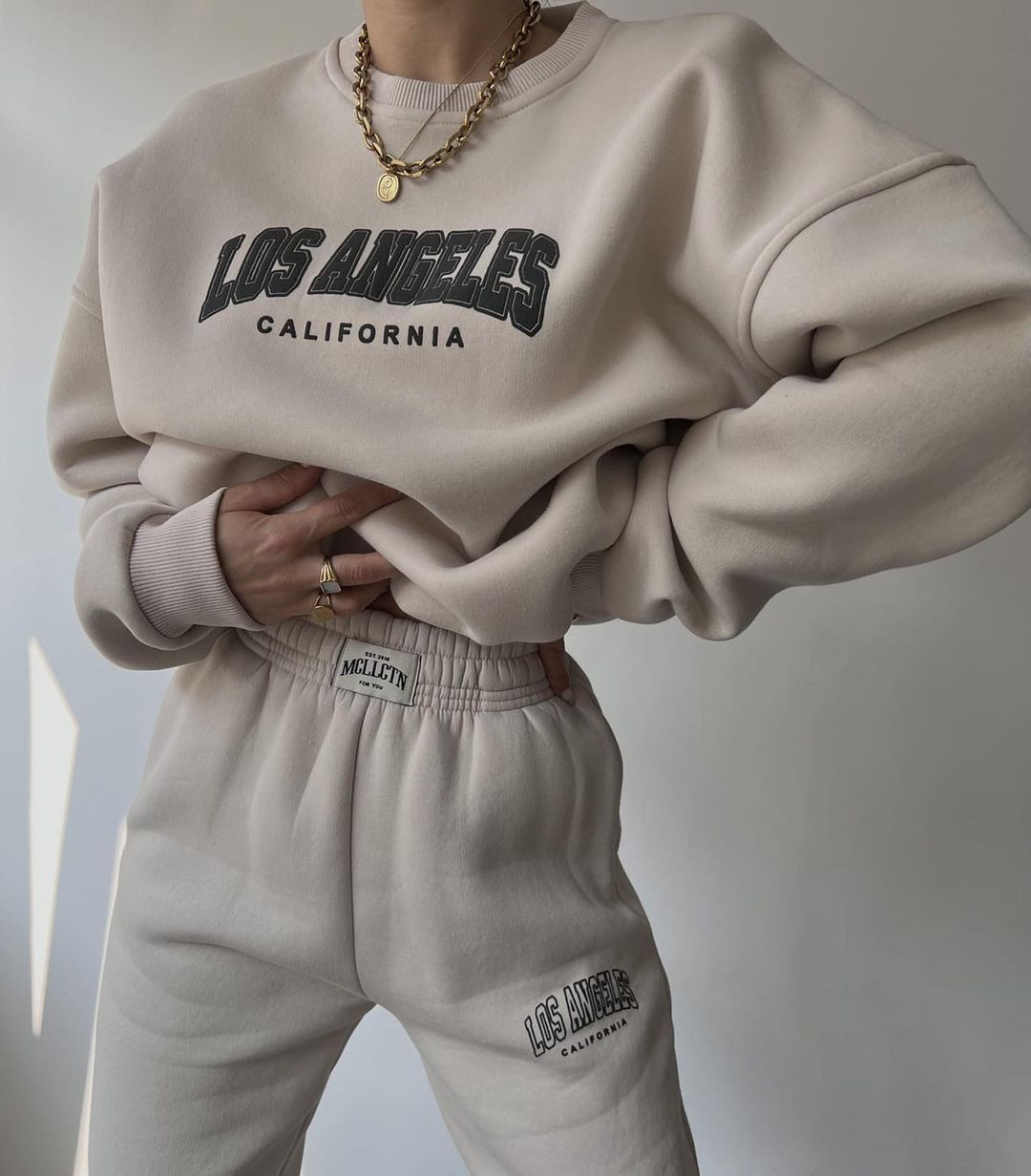 2023 Women's casual fashion printed thickened plush sweater long sleeved pants set_voghion.com