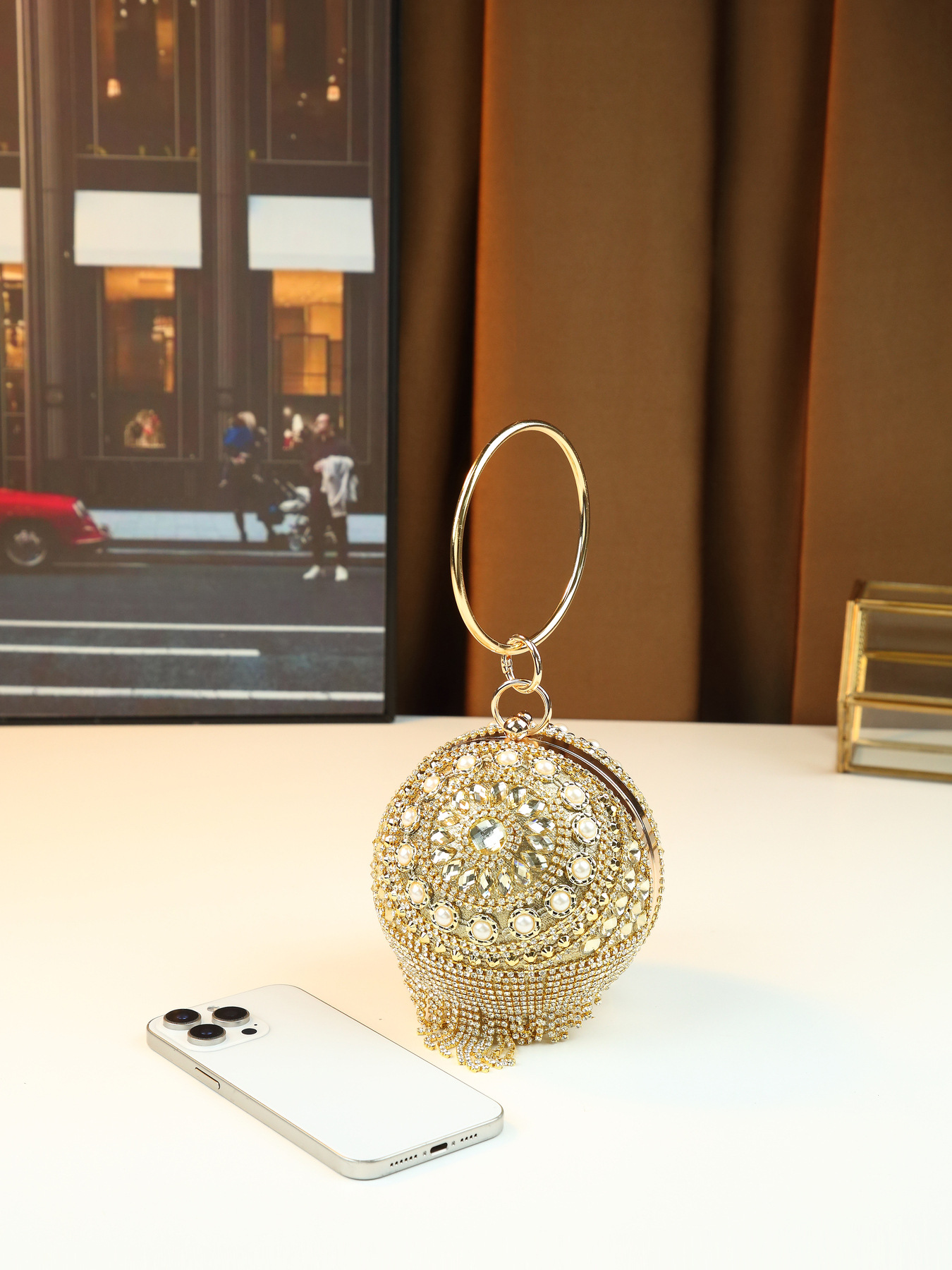 Damväska axelväska med pärlor strass och kedjerem_voghion.com