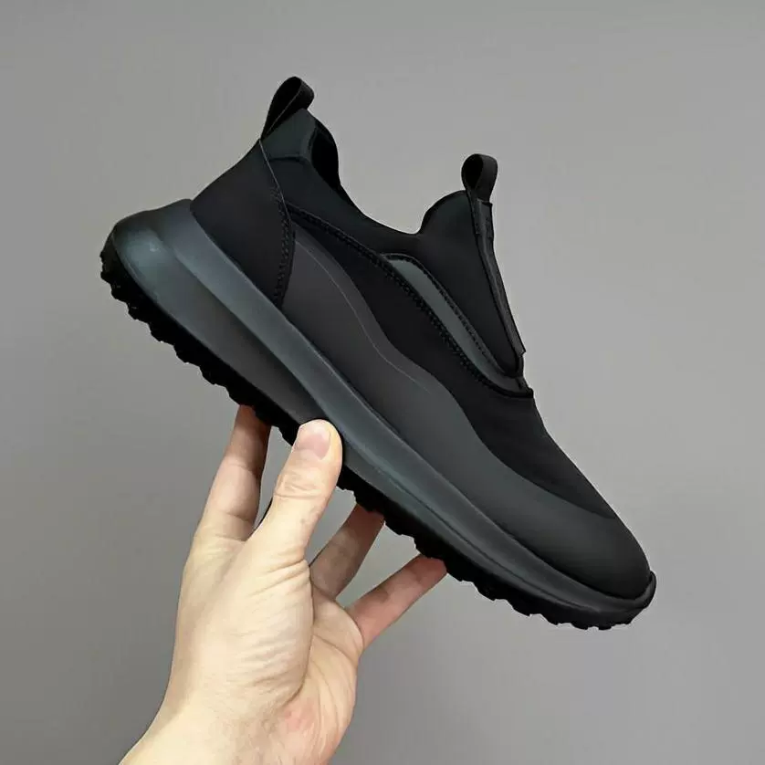 Мужские туфли, осенние дышащие повседневные туфли на толстой подошве, мужские весенне-осенние новые легкие слипоны с мягкой подошвой и круглым носком, черные