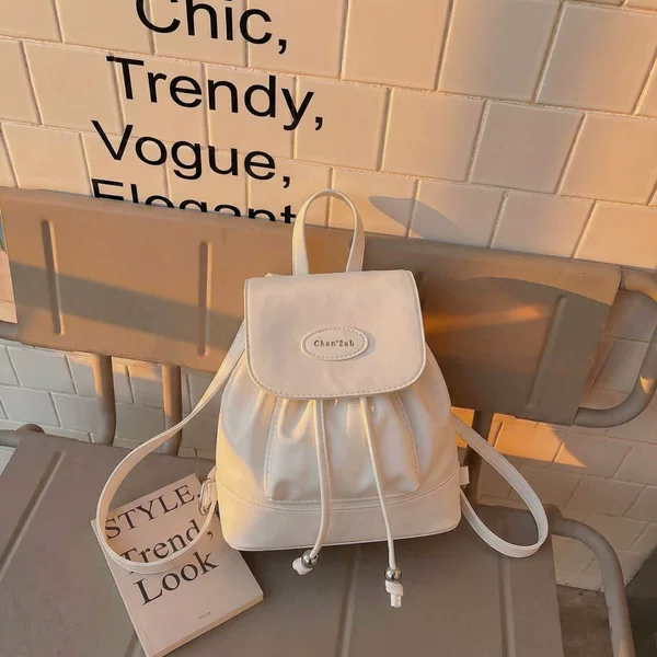 2026 New Vintage Silver Pink Cute Girl Backpack Ins Student Versatile Small Backpack Niche Handbag