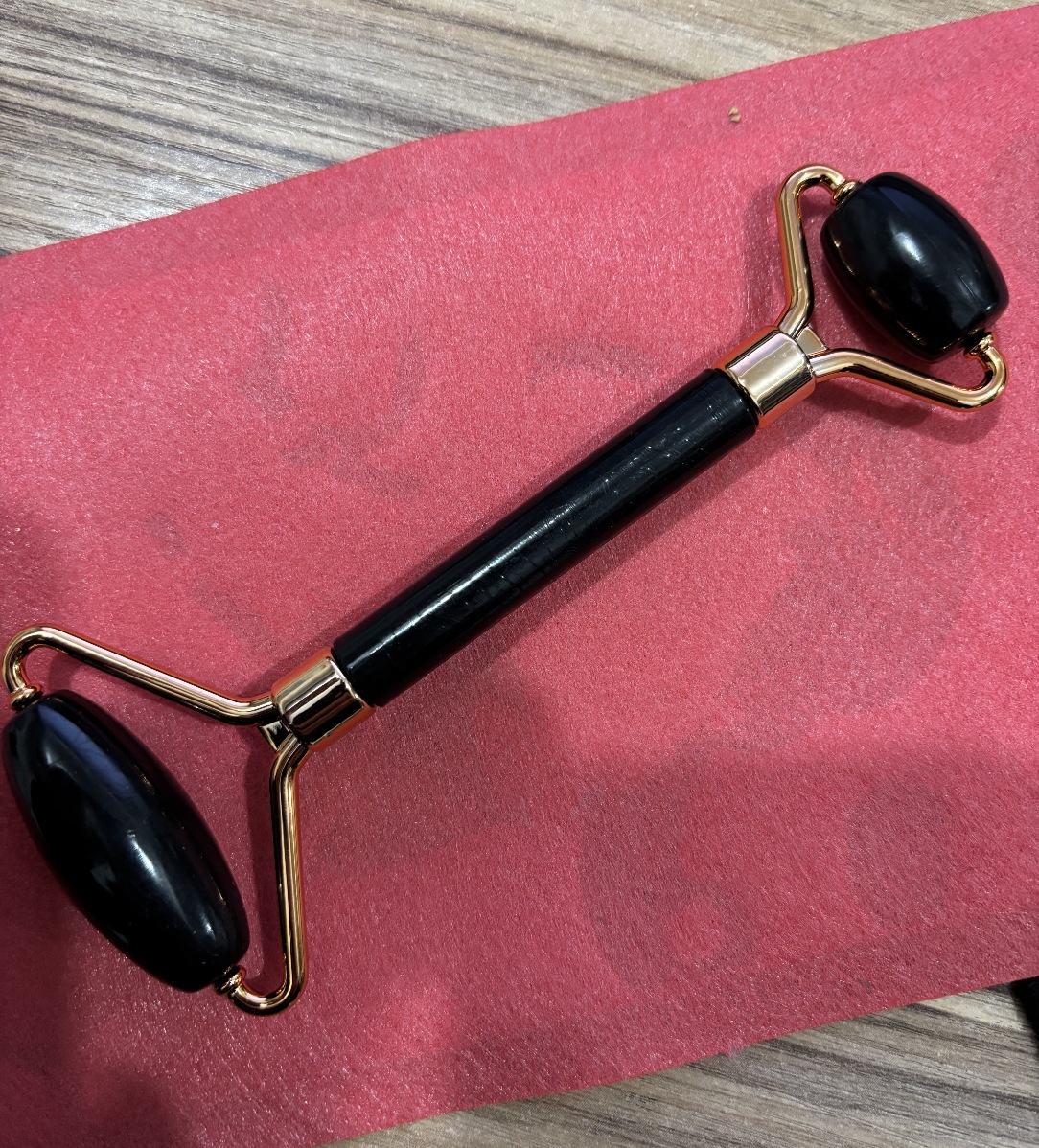 masajeador de rodillos de cristal de polvo en forma de corazón, masajeador de rodillos de doble cabeza, placa de belleza facial de cristal rosa