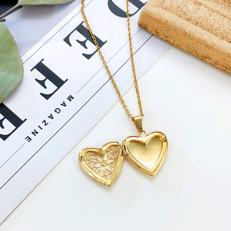 Fashion Heart Shape Titanium Steel Plating Necklace display picture 2