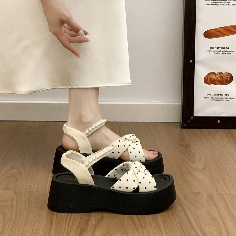 Polka Dot High-End Platform Sandals for Women 2026 New Summer Gentle French Fairy Style Pearl Roman Shoes