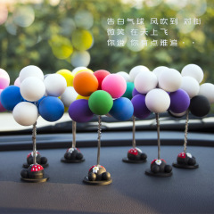 汽車創意擺件告白氣球可愛卡通底座車載軟陶裝飾品女士辦公儀表台