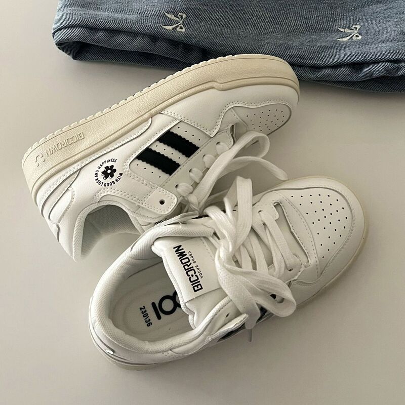 Rv Hong Kong Style White Shoes 2024 Summer New Niche Original Design Versatile Thick-Soled Student Sports and Casual Shoes