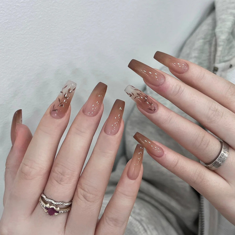 Autumn and Winter Fallen Leaves Caramel Brown Temperament Advanced Sense White Long Ballet Manicure 24 Wearable Nail Patch