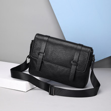 新款男士真皮单肩包横款大容量斜挎包邮差包复古牛皮男包一件代发