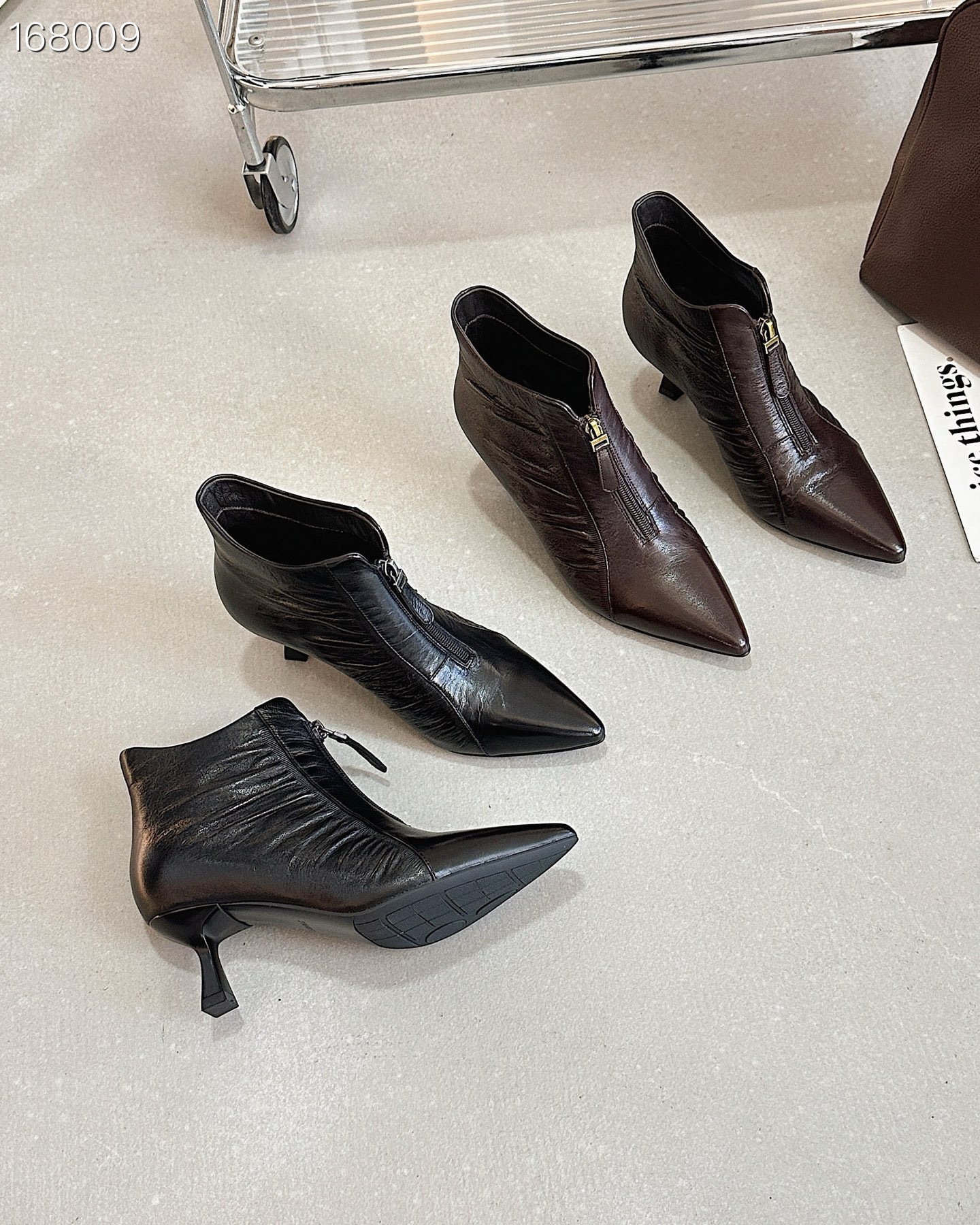Boot nữ cổ thấp mũi nhọn gót nhọn khóa kéo trước nhún thời trang thu đông 2024 — Màu đen chi tiết 7