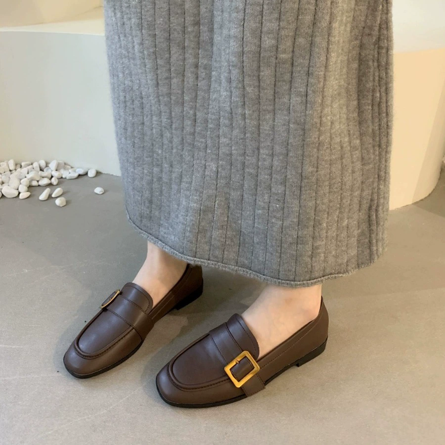 Flat-soled single shoes for women 2025 spring and autumn new black loafers one-foot bean shoes British style round-toe leather shoes