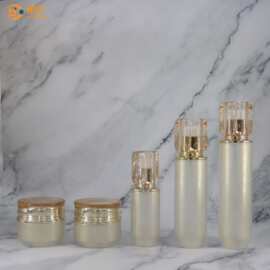 新款化妆品玻璃瓶套装包材 cpb乳液精油分装瓶50g护肤膏霜分装瓶