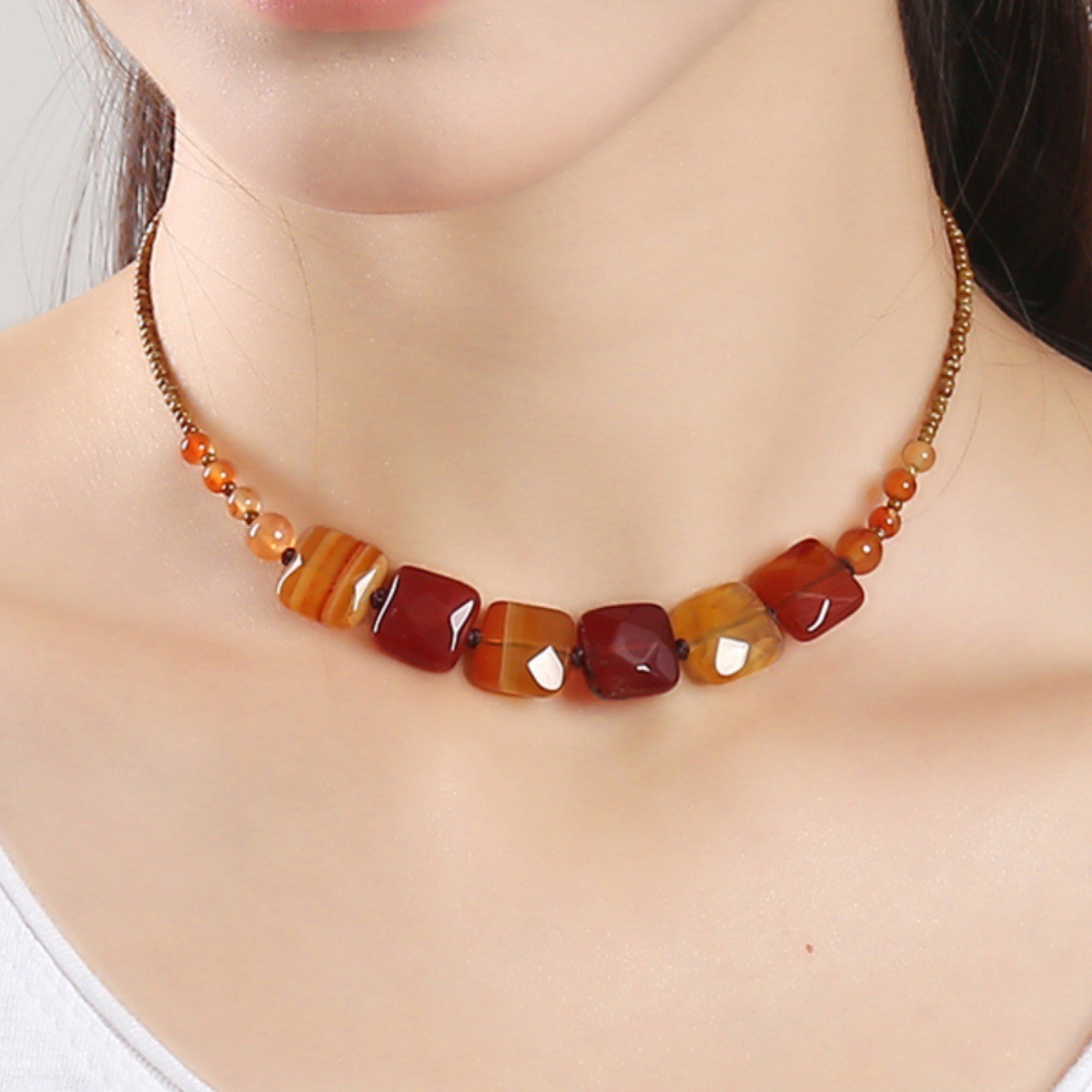 Natural Agate Clavicle Chain Neck Scar Cover Artifact Thyroid Postoperative Scar Covering Necklace Women's Neck Pattern Necklace