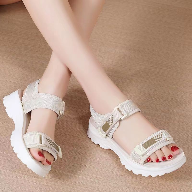 Sandalias deportivas para mujeres 2026 nuevo verano pequeño viento fragante velcro versátil ligero antideslizante versátil zapatos de playa casuales