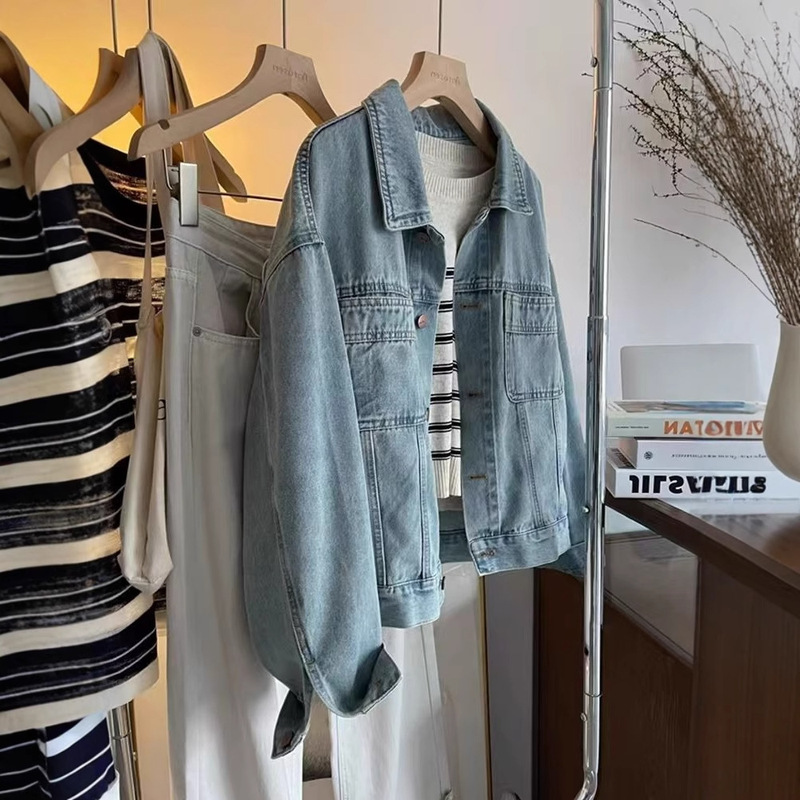 Vintage Hong Kong-style light blue Denim Coat Women's Spring and Autumn Loose Casual Short Tooling Jacket Trendy Top Vintage Hong Kong-style light blue Denim Coat Women's Spring and Autumn Loose Casual Short Tooling Jacket Trendy Top