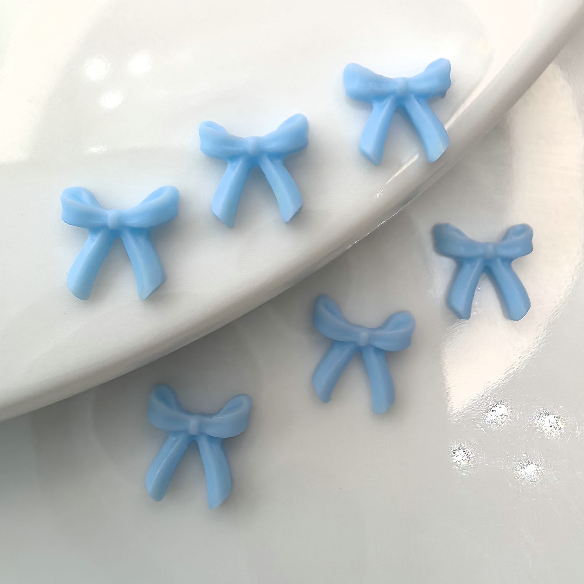 蝴蝶结美甲饰品批发儿童学生老人青年大学生工人教师0008.j