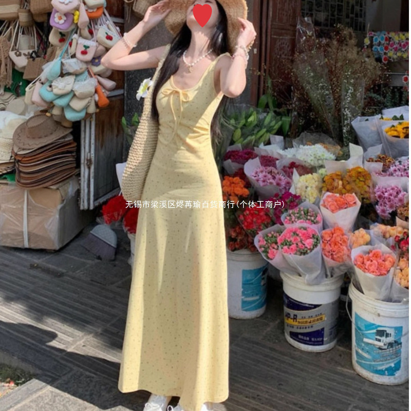 2025 New French-Style Super Pretty and Stylish Suspender Dresses, Trendy Floral Dresses for Students This Year 2025 New French-Style Super Pretty and Stylish Suspender Dresses, Trendy Floral Dresses for Students This Year