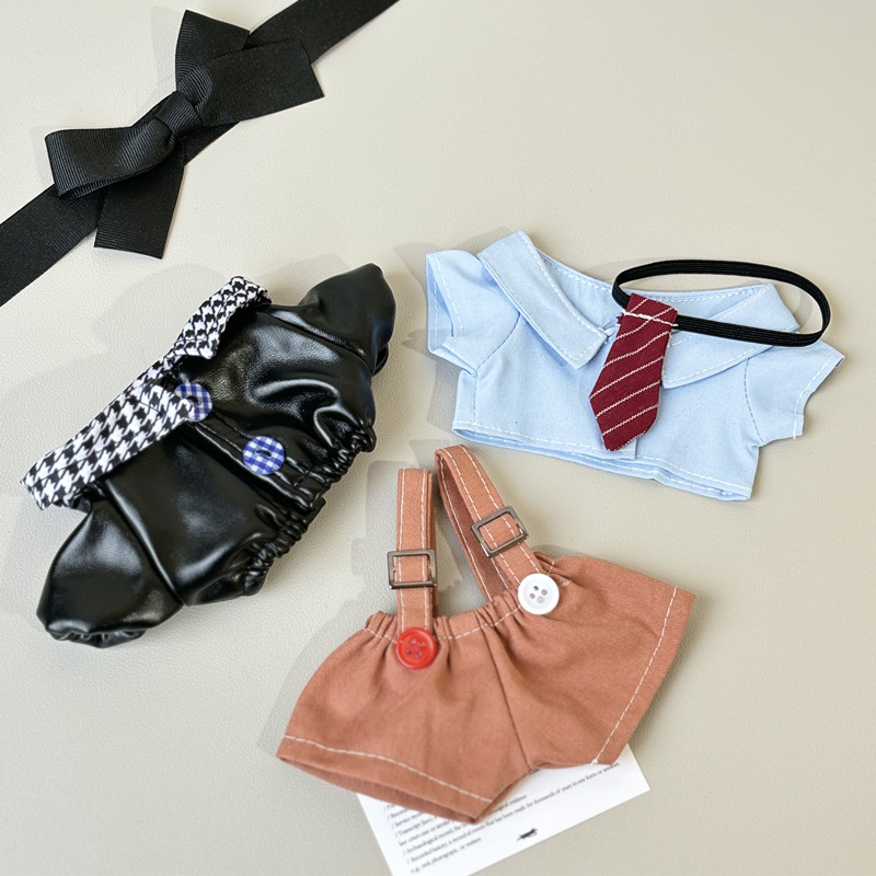 Куртка, рубашка, галстук-бабочка, комбинезон