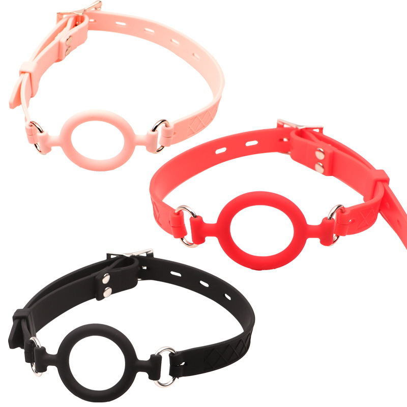 Silicone O-Ring Mouth Gag, Black Adjustable Training Prop for Adults — detail image 2