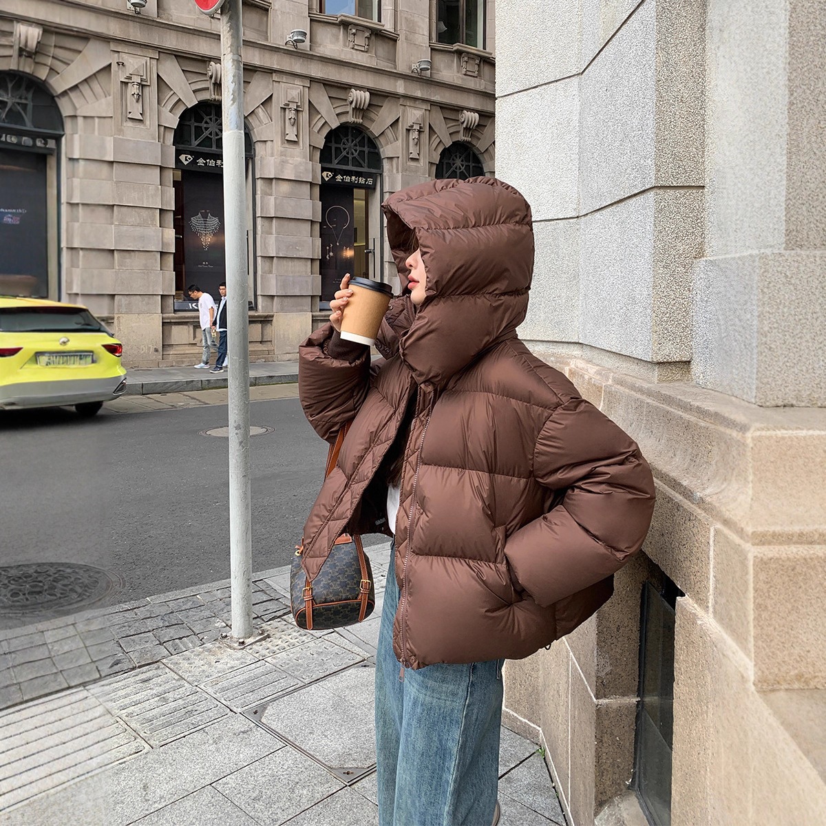 Comercio exterior transfronterizo invierno nuevo tipo de ropa de algodón de pluma de mujer engrosada moda coreana de diseño relajado sensación de ropa de pan casual
