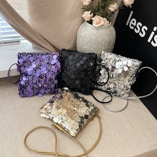 �W���r����Ƭ�ŷ�С���֙CС��������Ů���ĵ����μ������С��