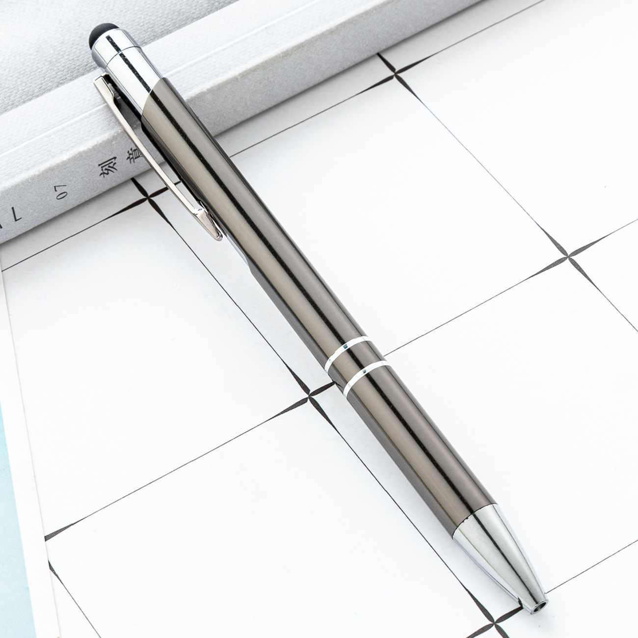 Bolígrafo de bola táctil mayorista de metal de aluminio capacitivo de mano pantalla táctil de doble propósito lápiz de capacitancia de metal