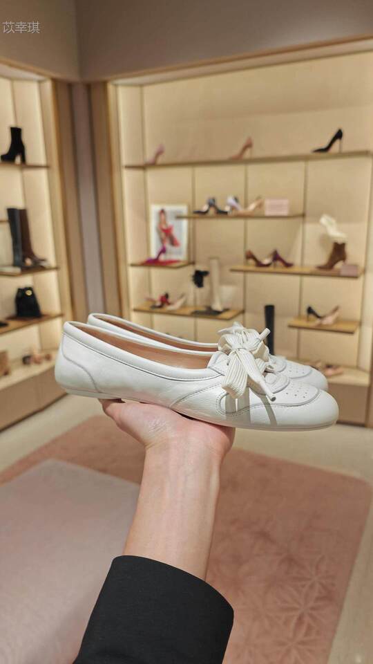 Giày búp bê nữ da cừu cổ thấp đế bằng buộc dây phong cách retro — Bạc, hàng có sẵn, Màu nude, hàng có sẵn, Màu trắng kem, hàng có sẵn chi tiết 3