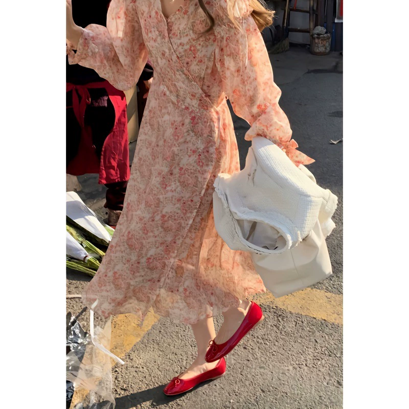 Розовое нежное шифоновое платье с цветочным принтом для женщин, весна-осень 2025, новый корейский стиль, свободное, с длинными рукавами, тонкая юбка, модно