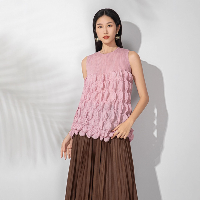 Designed Bubble Pleated Sleeveless Top, Elegant, Versatile and Slimming Look T-Shirt Vest for Women, 2025 Autum New Style