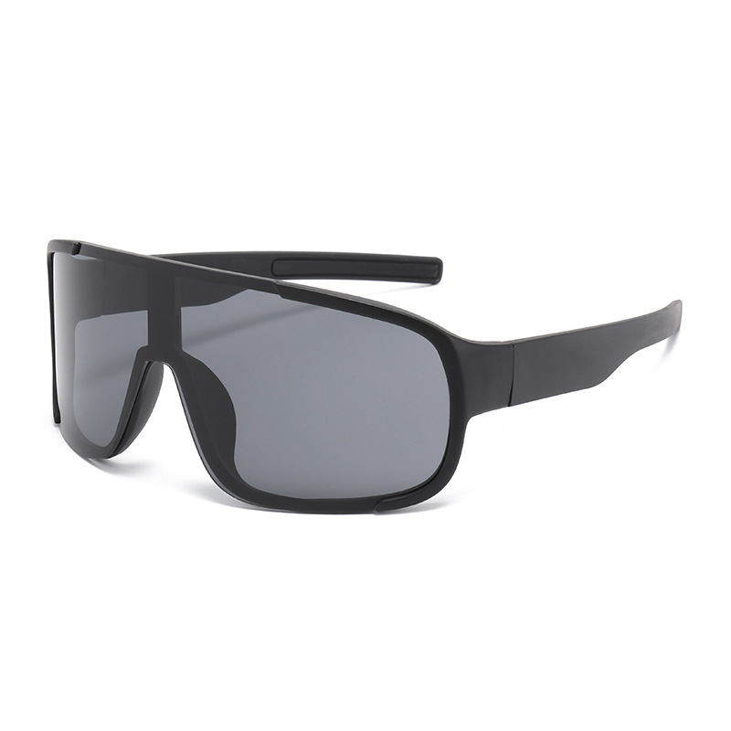 trend travel fashionable glasses outside climbing