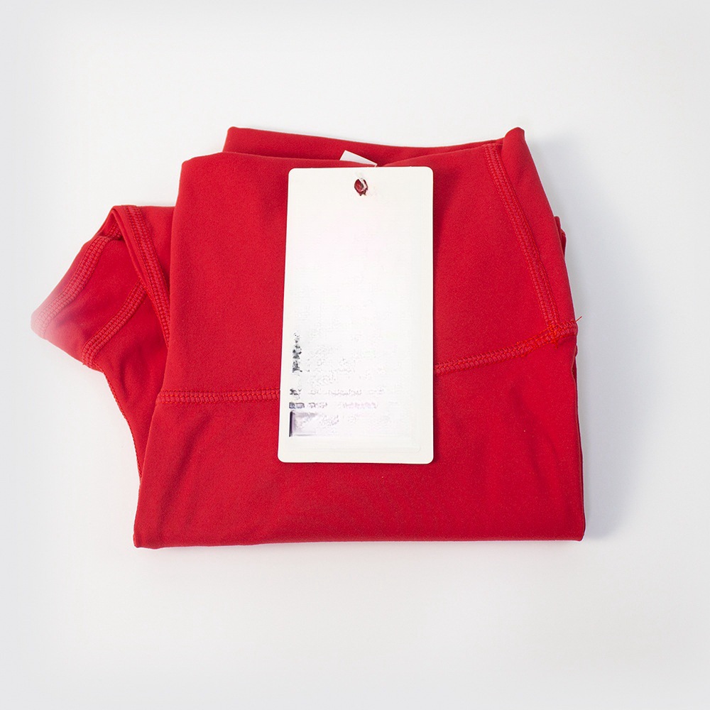 Bayan pantalones rojos sin vergüenza