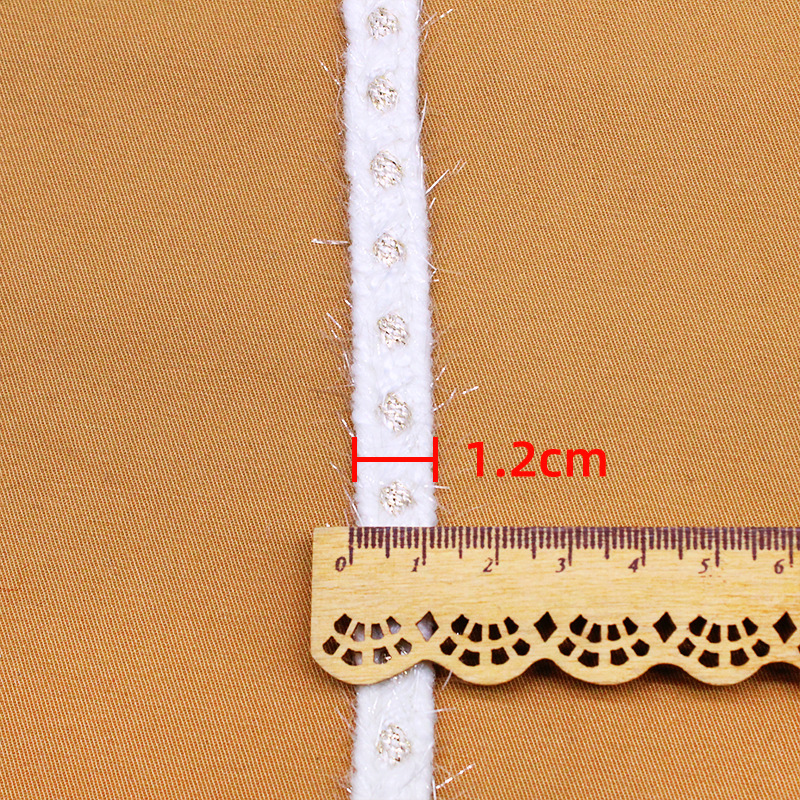 ���沣��˿С������㻨�� �·��������֯�����ϻ��߰�ɫë����