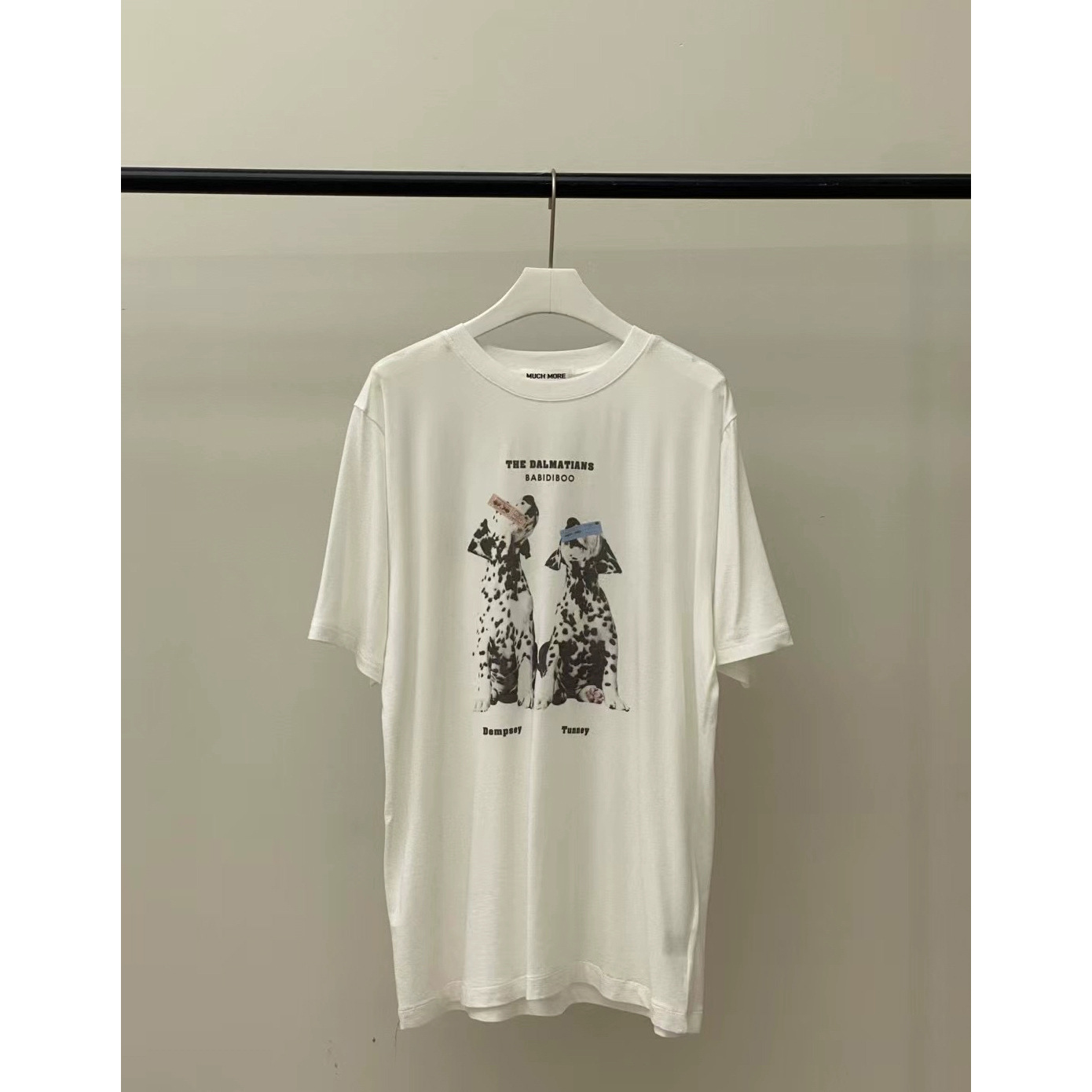 今なら2025年夏新作韓国デザイナーマッチm*reカジュアルドッグレタープリント半袖Tシャツ