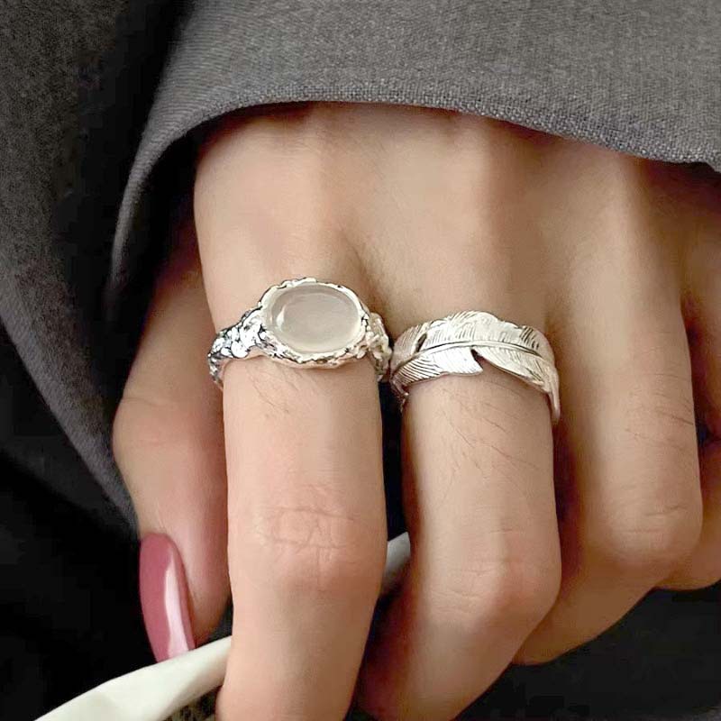 Designer Ring With White Cat's Eye Stone Minimalist Style_voghion.com