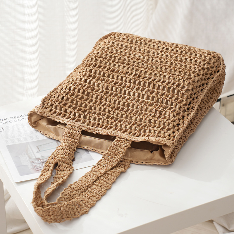 2024 summer new P home paper woven tote bag Wang Xinling with one-shoulder woven casual bag straw woven bag