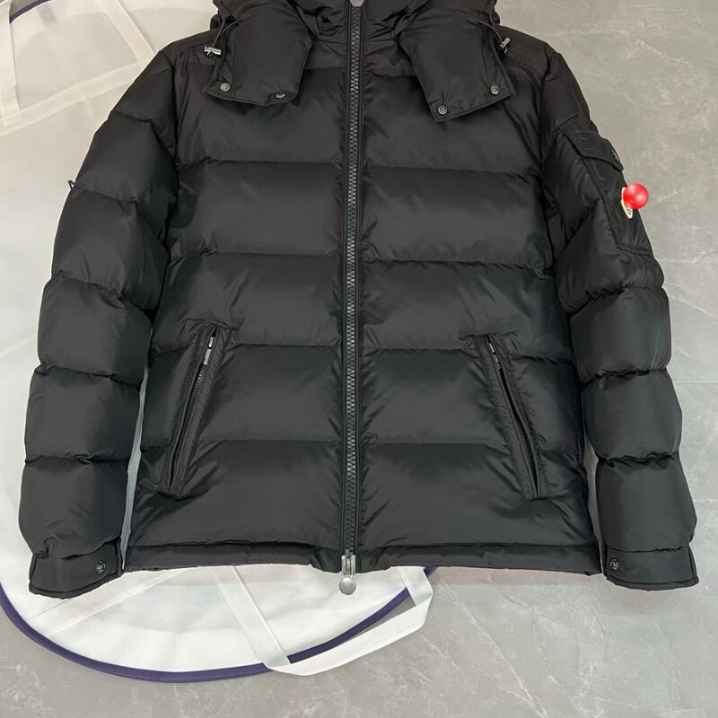 25Ss New Matte Maya Matte down Jacket with Hood, Detachable Classic Warm Coat High Version