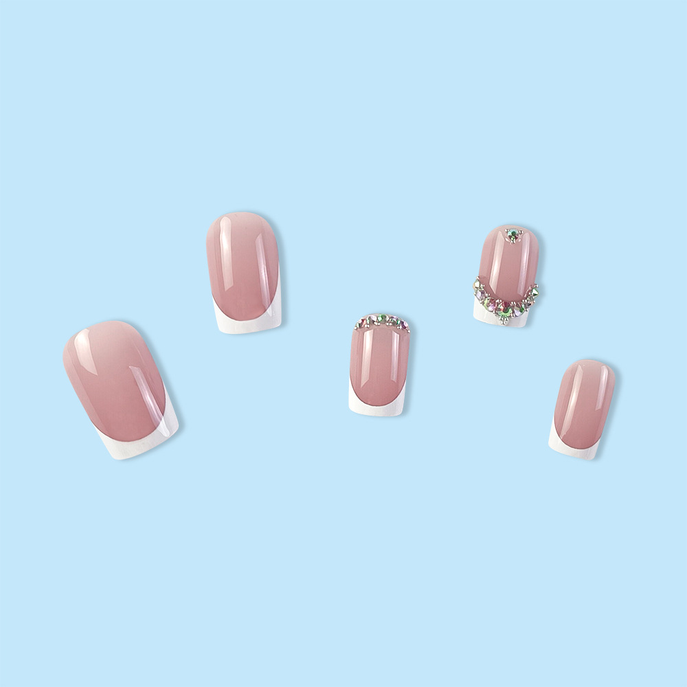 Comercio exterior estilo francés de diamante otoño y invierno usar uñas tiernas y dulces, uñas frescas, 24 piezas de uñas falsas de estilo europeo y americano.