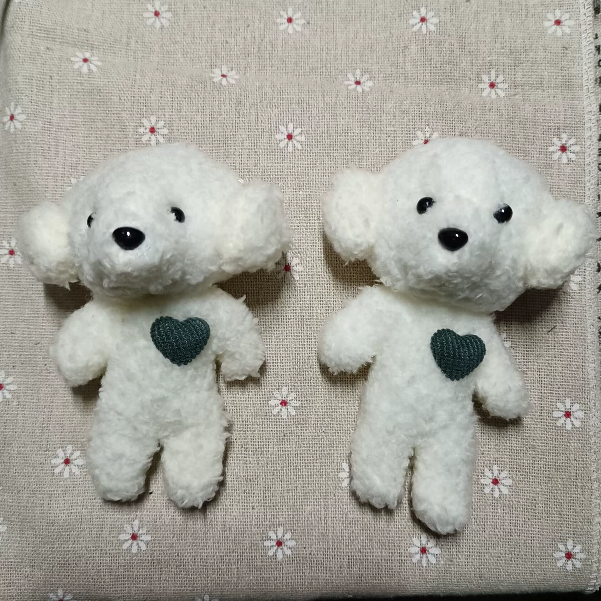Plush Bag Charm, Handmade 8 cm Bear/Rabbit Accessory, Soft Plush Keychain, Random Color