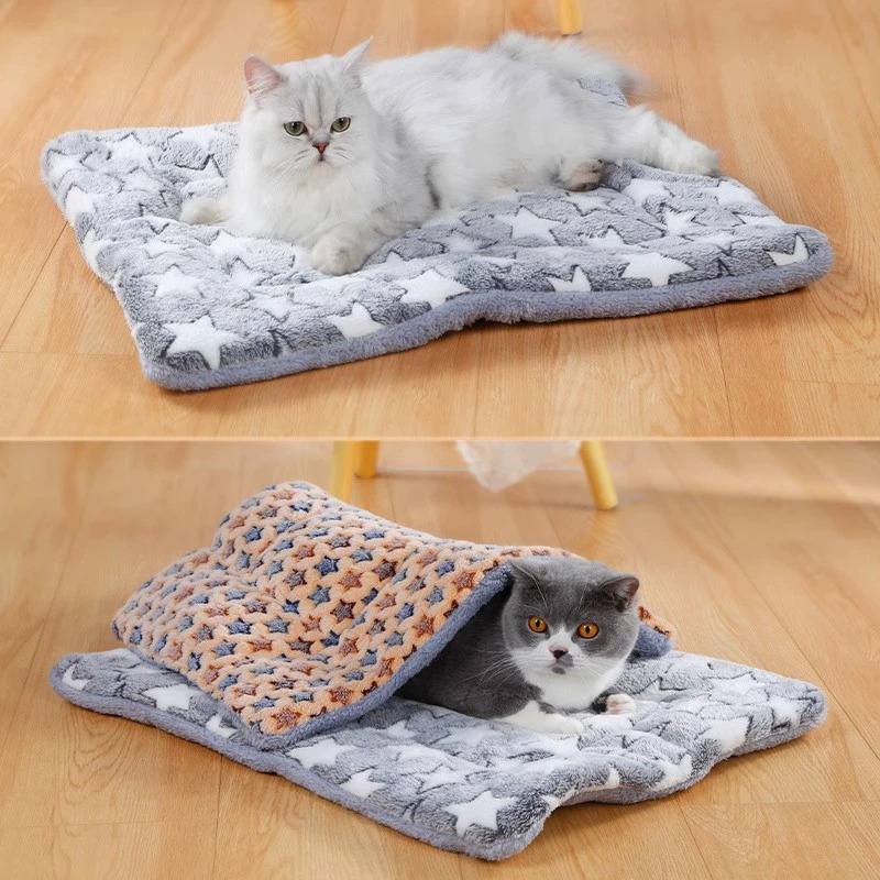 Cazada para perros Cazada para gatos Estera universal para cuatro estaciones Productos para dormir para perros Estera para dormir Estera para gatos Estera cálida para invierno Manta de lana